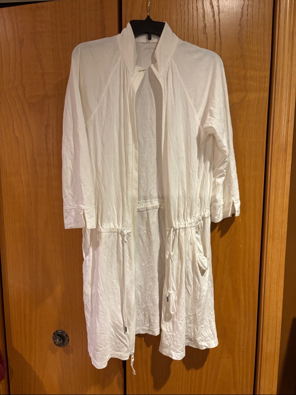 Lands End, women’s white swim cover-up
Medium 10-12